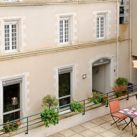 Best Western Plus Poitiers Centre Le Grand Hotel-3