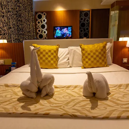 Hotel H2O-3