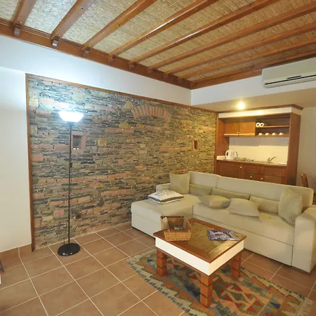 El Vino Hotel & Suites-2