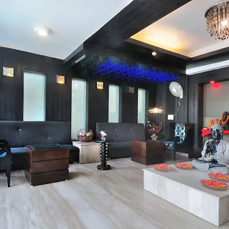Treebo Premium Relax Inn Patel Nagar-2