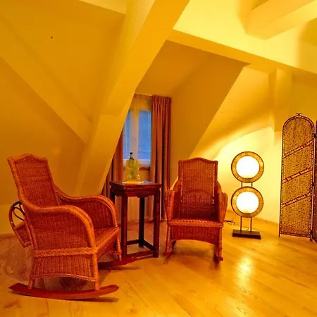 HIP Hotel-3