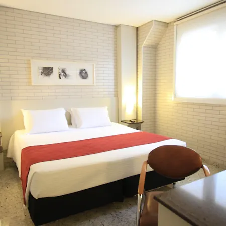 Hotel Confiance Batel-2