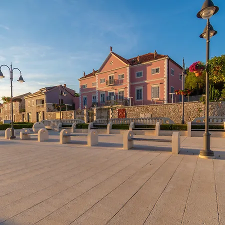 B&B Heritage Villa Apolon-3