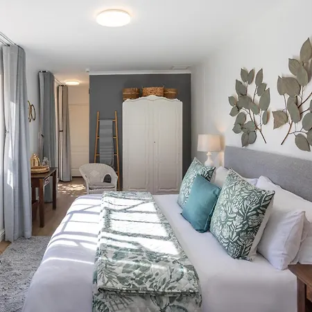 Acorn House-2
