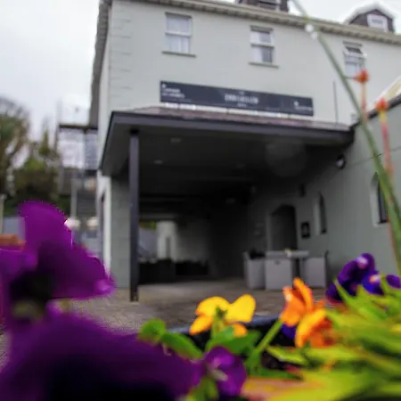 The Enniskillen Hotel And Motel-2