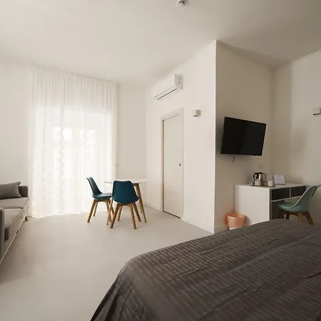 Dada Suite-3