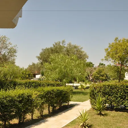 Borgo Degli Ulivi Natural Resort-2