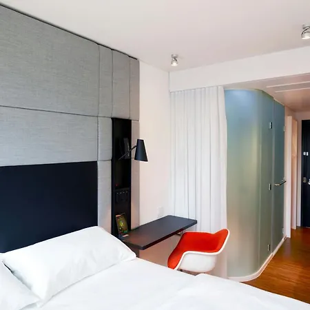 citizenM Los Angeles Downtown-3