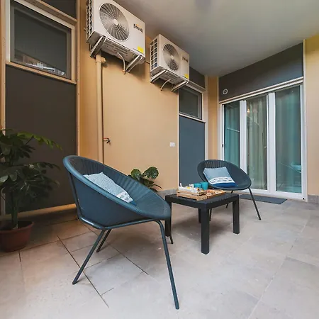 Apulia Rooms Bari-3