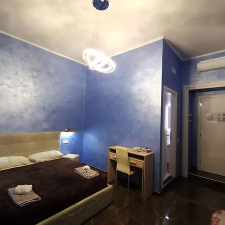 B&B Roma Royal Residence-3