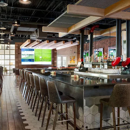 Delta Hotels By Marriott Indianapolis Airport-2