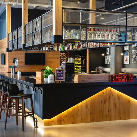 Moxy Minneapolis Downtown-2