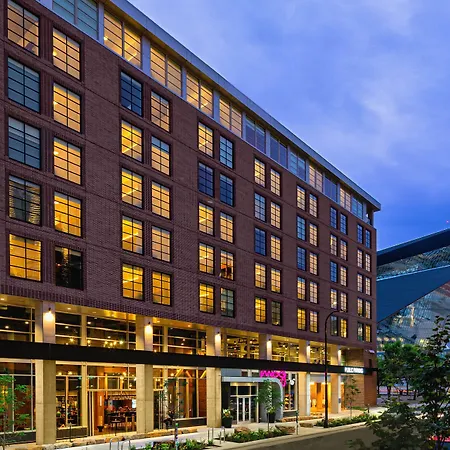 Moxy Minneapolis Downtown-3