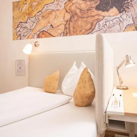 Boutique Hotel Goldenes Lamm Villach-3