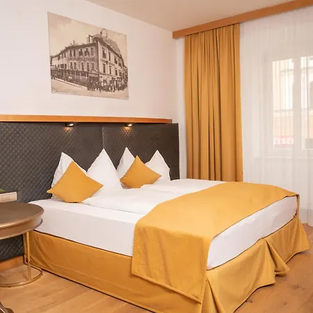 Boutique Hotel Goldenes Lamm Villach-2