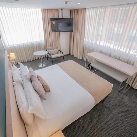 Liv Zona G Hotel By Sarasti-2
