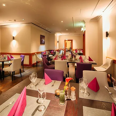 Leonardo Hotel Heidelberg-3
