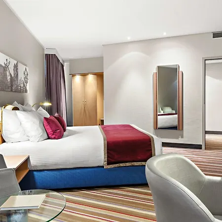 Leonardo Royal Hotel Frankfurt-2