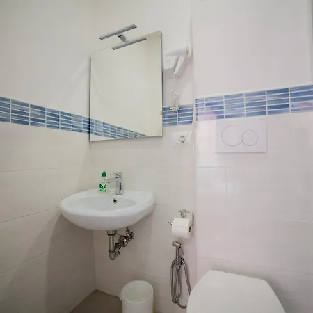 Cosmo Guesthouse-3