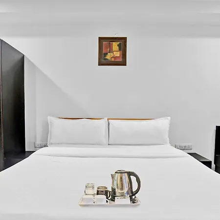 Super Townhouse Divya Palace-3