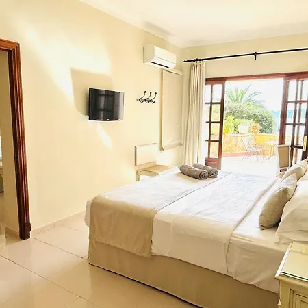 Hotel Cala Fornells-3
