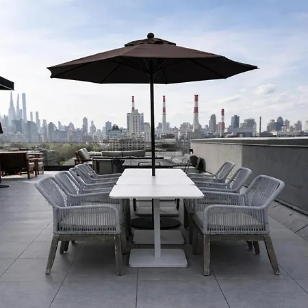 Dutch Hotel Long Island City New York , Belvilla District 6 Formerly Sonder-3