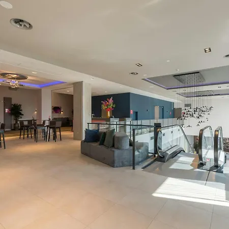 Leonardo Royal Hotel Amsterdam-2