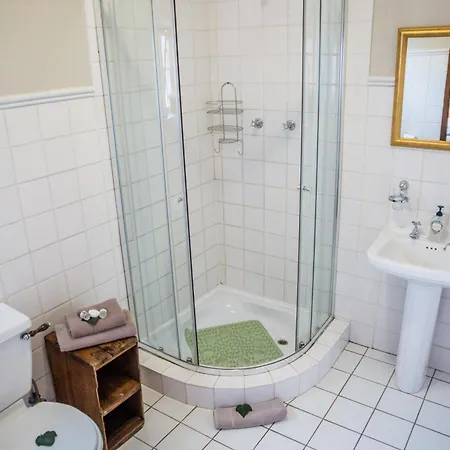5Th Avenue Gooseberry Guest House-3