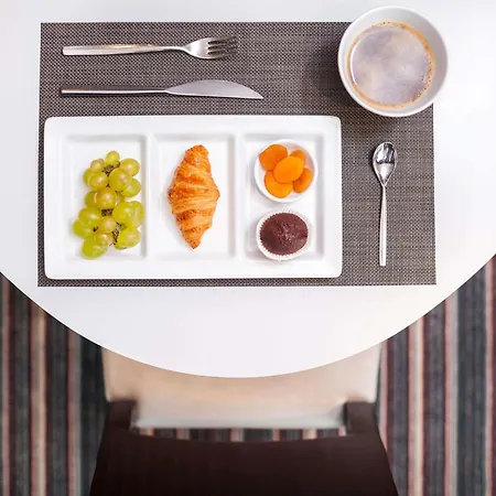 Novotel Muscat Airport-2