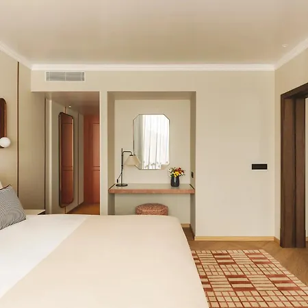 Hotel Condes De Barcelona-3