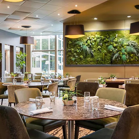 Novotel Lyon Gerland Musee Des Confluences-2