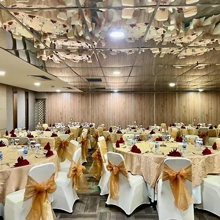 Grand Tropic Suites Hotel-2