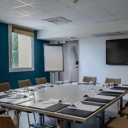 Best Western Plus Paris Velizy-3