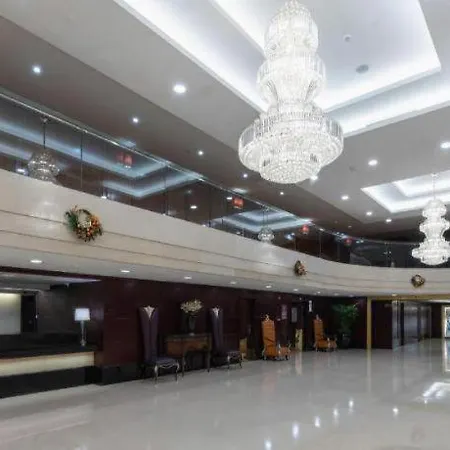 Century Plaza Hotel-3