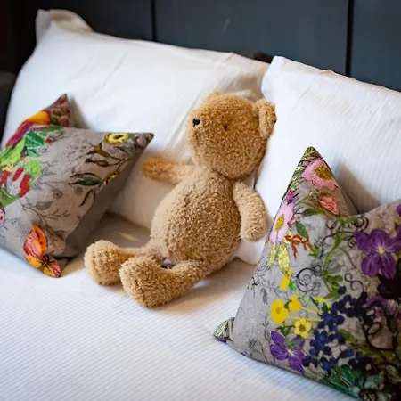 The Goodenough Hotel London-3