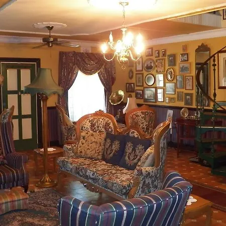 A Pilgrims Rest Guest House In Graskop-3