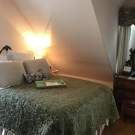 The Bissell House Bed & Breakfast-2