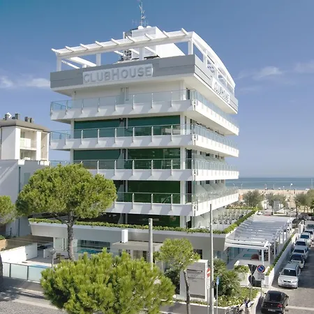 Club House Hotel-2