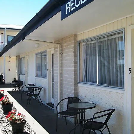Cedar Court Motel-2