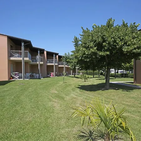 Residence Villaggio Tiglio-3