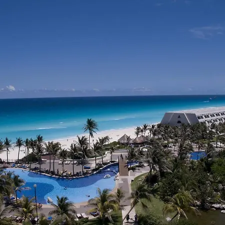 Oasis Cancun Lite-2