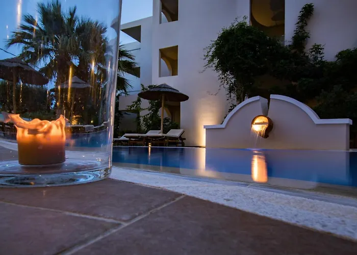  Parasol Luxury & Suites Adults Only