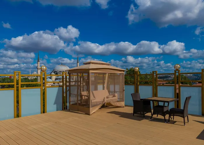 Hotel met zwembad: Wyndham Istanbul Old City