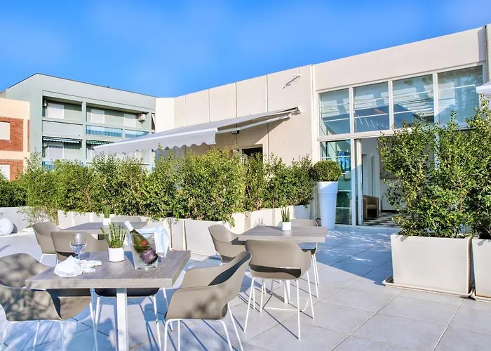 Hôtel: Horizon Suites