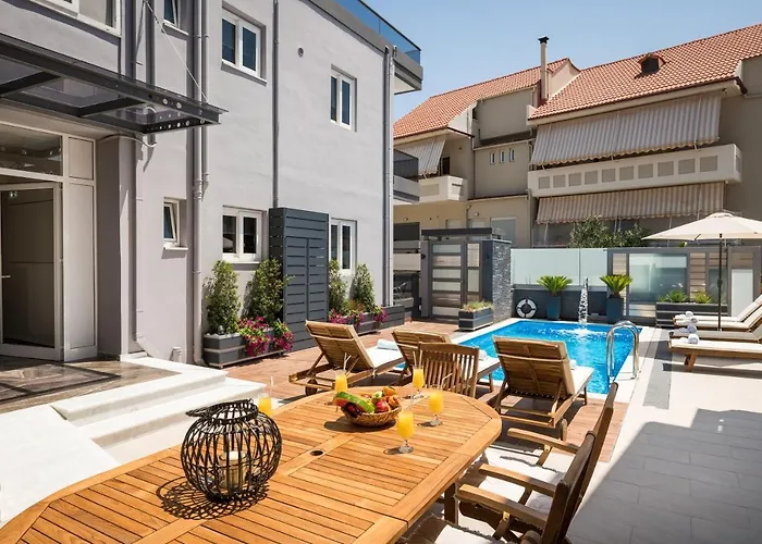 Sun Ray Luxury Apartments