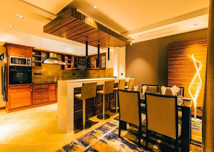 Blackwood Boutique Hotel And Apartments