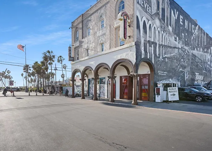 Samesun Venice Beach Hotel & Hostel