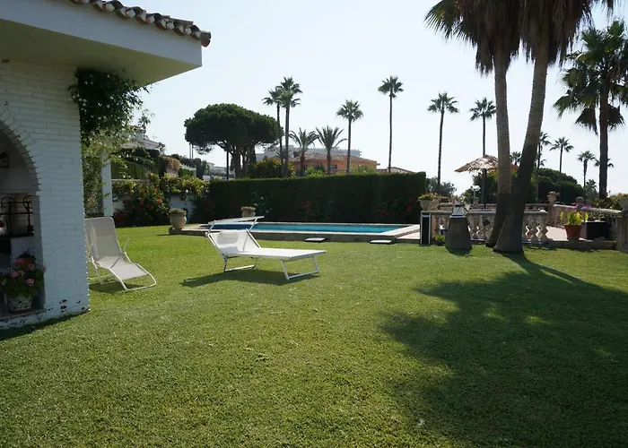 Hotel cerca del colegio: Villa Flor de Azahar