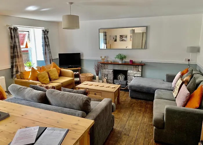 Original cottages Tay Bunkhouse
