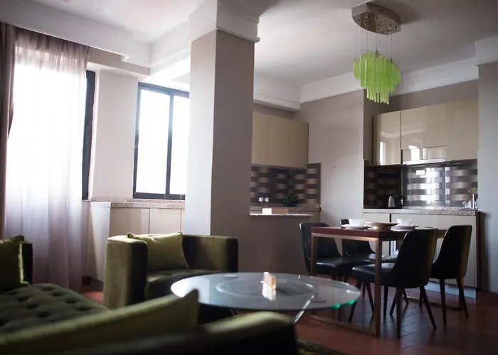 Apartments Royal Hotel
